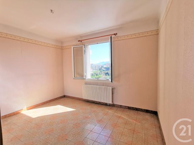Afficher la photo en grand Appartement F4 à louer - 4 pièces - 80.0 m2 - AJACCIO - 20 - CORSE - Century 21 Actif Immobilier