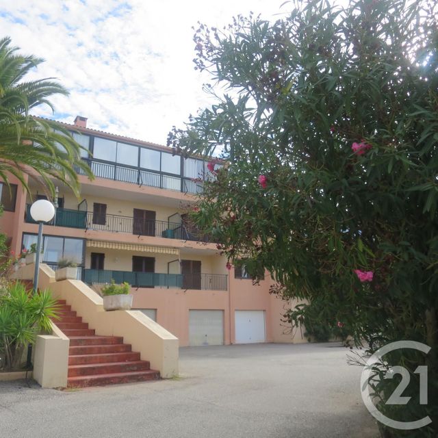 Appartement F2 à louer - 2 pièces - 55.0 m2 - AJACCIO - 20 - CORSE - Century 21 Actif Immobilier Appartement F2 à louer - 2 pièces - 55.0 m2 - AJACCIO - 20 - CORSE - Century 21 Actif Immobilier