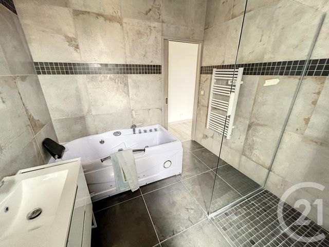 Afficher la photo en grand Appartement F4 à vendre - 4 pièces - 106.21 m2 - AJACCIO - 201 - CORSE - Century 21 Actif Immobilier