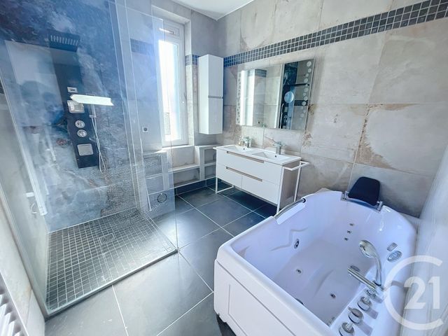 Afficher la photo en grand Appartement F4 à vendre - 4 pièces - 106.21 m2 - AJACCIO - 201 - CORSE - Century 21 Actif Immobilier