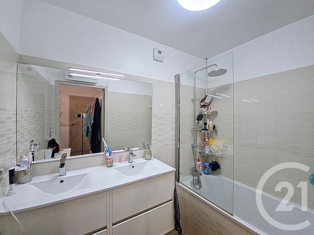 Appartement F3 à vendre - 3 pièces - 69.76 m2 - SARROLA CARCOPINO - 201 - CORSE - Century 21 Actif Immobilier