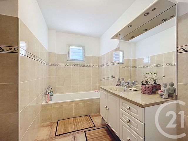 Appartement F4 à vendre - 4 pièces - 100.3 m2 - AJACCIO - 201 - CORSE - Century 21 Actif Immobilier