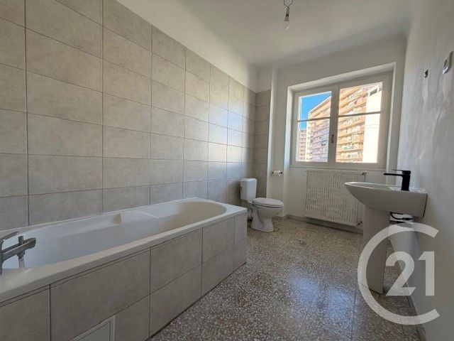 Appartement F3 à louer - 3 pièces - 101.82 m2 - AJACCIO - 201 - CORSE - Century 21 Actif Immobilier