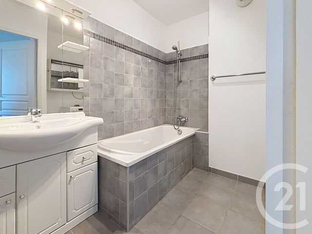 Appartement F4 à vendre - 4 pièces - 82.72 m2 - AJACCIO - 201 - CORSE - Century 21 Actif Immobilier