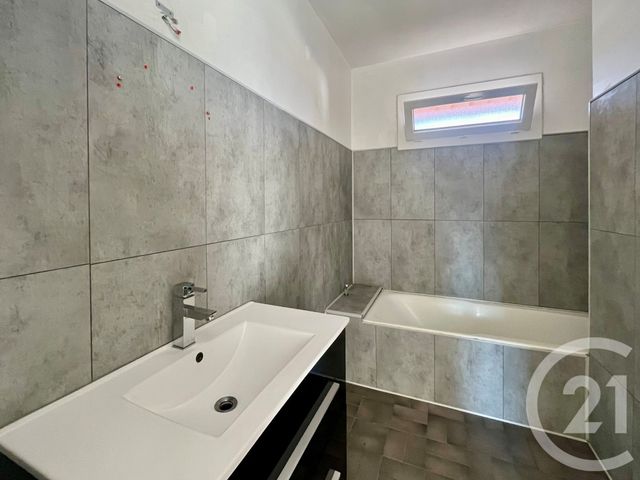 Appartement F3 à louer - 3 pièces - 77.0 m2 - AJACCIO - 201 - CORSE - Century 21 Actif Immobilier