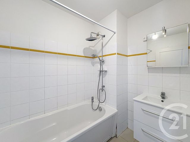 Appartement Duplex à louer - 4 pièces - 75.0 m2 - AJACCIO - 201 - CORSE - Century 21 Actif Immobilier