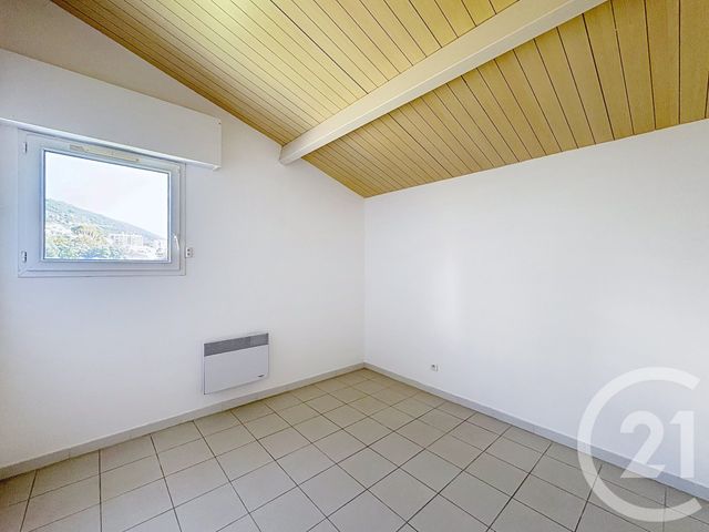 Appartement Duplex à louer - 4 pièces - 75.0 m2 - AJACCIO - 201 - CORSE - Century 21 Actif Immobilier