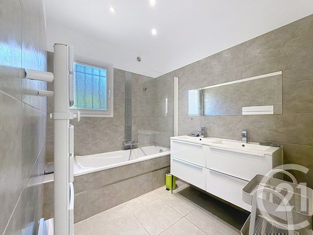 maison à louer - 4 pièces - 85.0 m2 - ALATA - 201 - CORSE - Century 21 Actif Immobilier