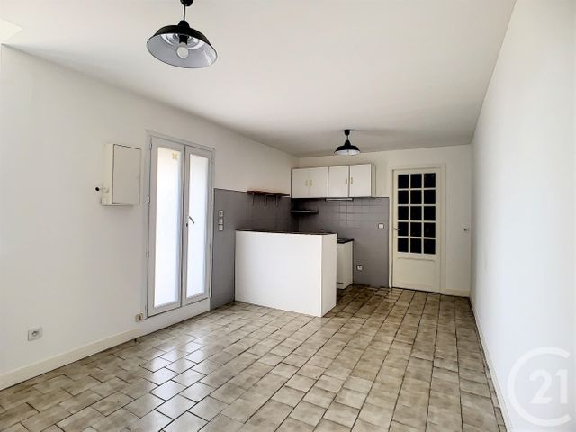 Appartement Studio à louer - 1 pièce - 28.0 m2 - BASTELICACCIA - 201 - CORSE - Century 21 Actif Immobilier