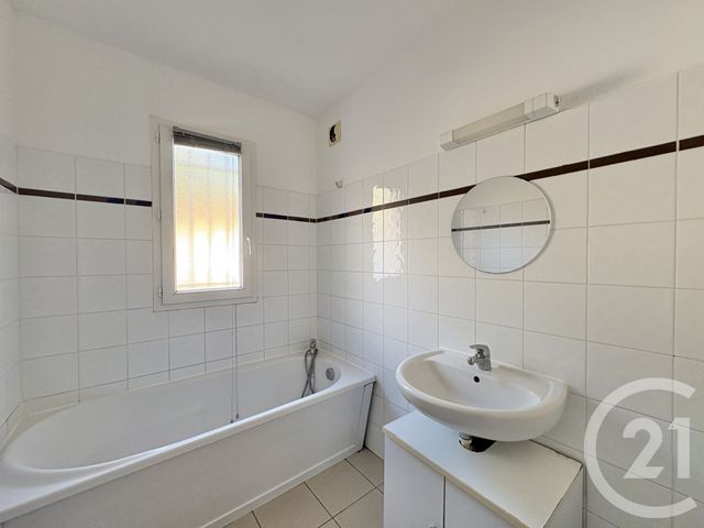 Appartement F2 à louer - 2 pièces - 48.0 m2 - AJACCIO - 201 - CORSE - Century 21 Actif Immobilier