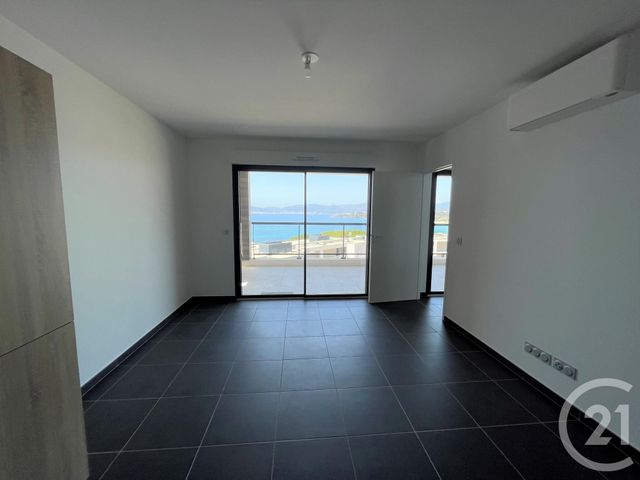 Appartement T2 à louer - 2 pièces - 35.41 m2 - PIETROSELLA - 201 - CORSE - Century 21 Actif Immobilier