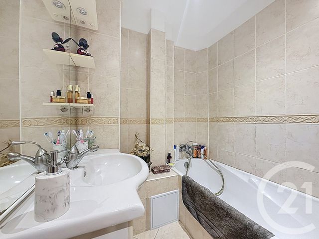 Appartement F4 à vendre - 4 pièces - 69.81 m2 - AJACCIO - 201 - CORSE - Century 21 Actif Immobilier