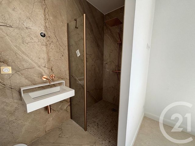 Appartement F4 à vendre - 4 pièces - 175.0 m2 - PIETROSELLA - 201 - CORSE - Century 21 Actif Immobilier