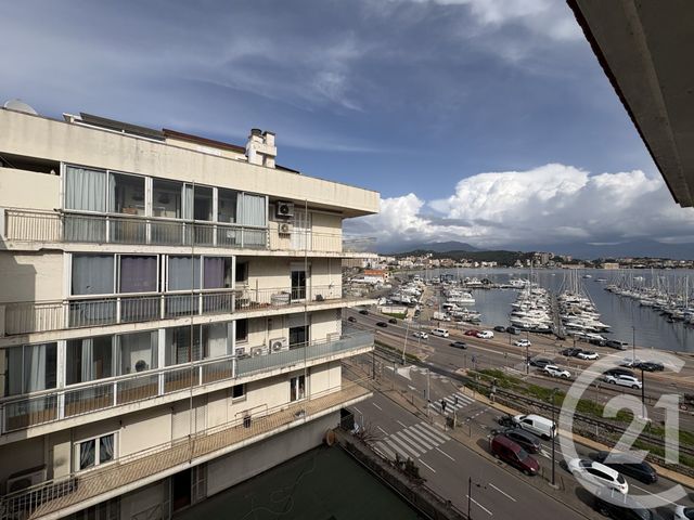 Appartement T3 à louer - 3 pièces - 68.75 m2 - AJACCIO - 201 - CORSE - Century 21 Actif Immobilier
