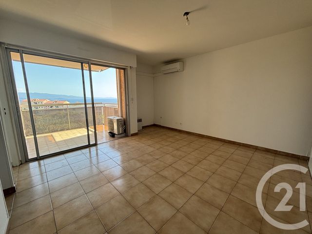 Appartement à louer - 2 pièces - 37.17 m2 - AJACCIO - 201 - CORSE - Century 21 Actif Immobilier