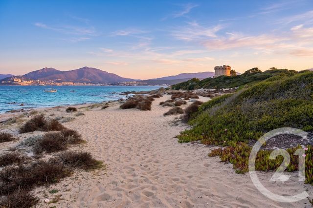 Appartement T1 à vendre - 1 pièce - 22.28 m2 - PORTICCIO - 201 - CORSE - Century 21 Actif Immobilier