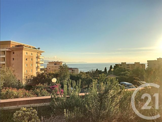 Appartement F2 à louer - 2 pièces - 50.0 m2 - AJACCIO - 201 - CORSE - Century 21 Actif Immobilier