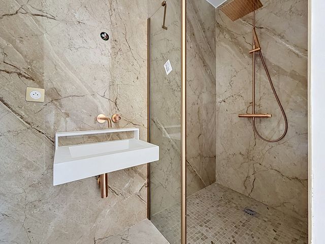 Appartement F4 à vendre - 4 pièces - 175.0 m2 - PIETROSELLA - 201 - CORSE - Century 21 Actif Immobilier