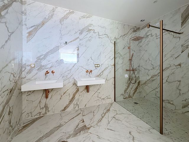 Appartement F4 à vendre - 4 pièces - 175.0 m2 - PIETROSELLA - 201 - CORSE - Century 21 Actif Immobilier