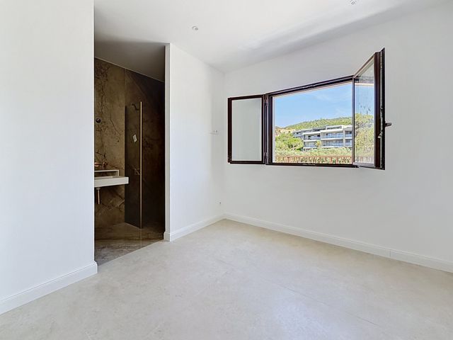 Appartement F4 à vendre - 4 pièces - 175.0 m2 - PIETROSELLA - 201 - CORSE - Century 21 Actif Immobilier