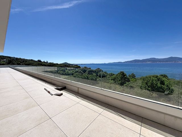 Appartement F4 à vendre - 4 pièces - 175.0 m2 - PIETROSELLA - 201 - CORSE - Century 21 Actif Immobilier